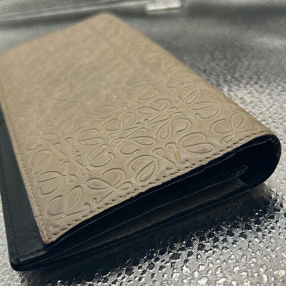 Loewe Anagram Repeat Textured Long Wallet Taupe With Silver Bifold Cardholder - Picture 9 of 10